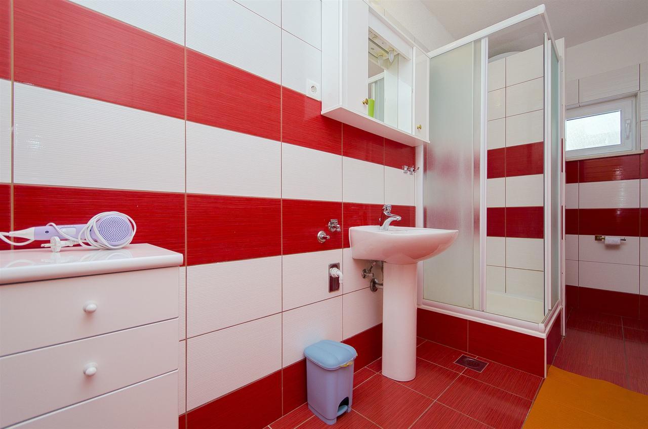 Apartments Karlo 特罗吉尔 外观 照片