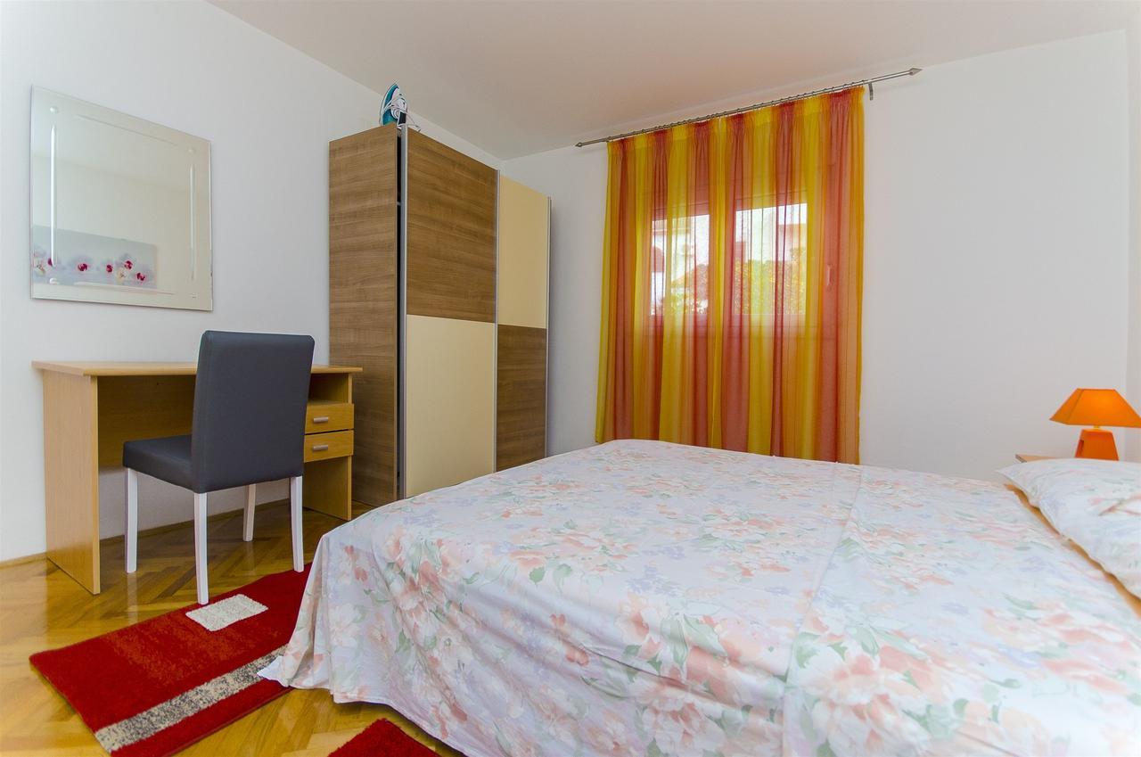 Apartments Karlo 特罗吉尔 外观 照片